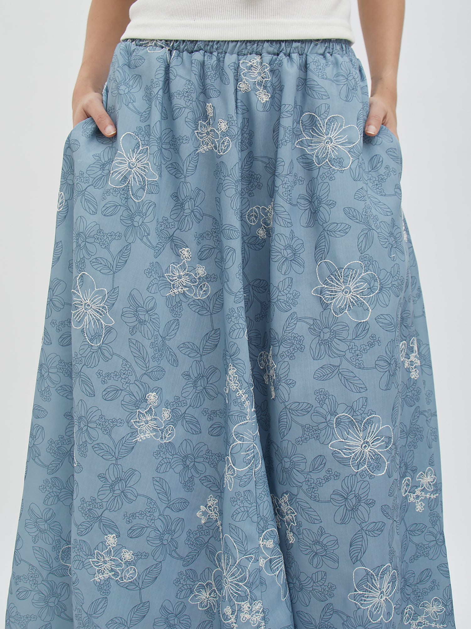 Laras Skirt