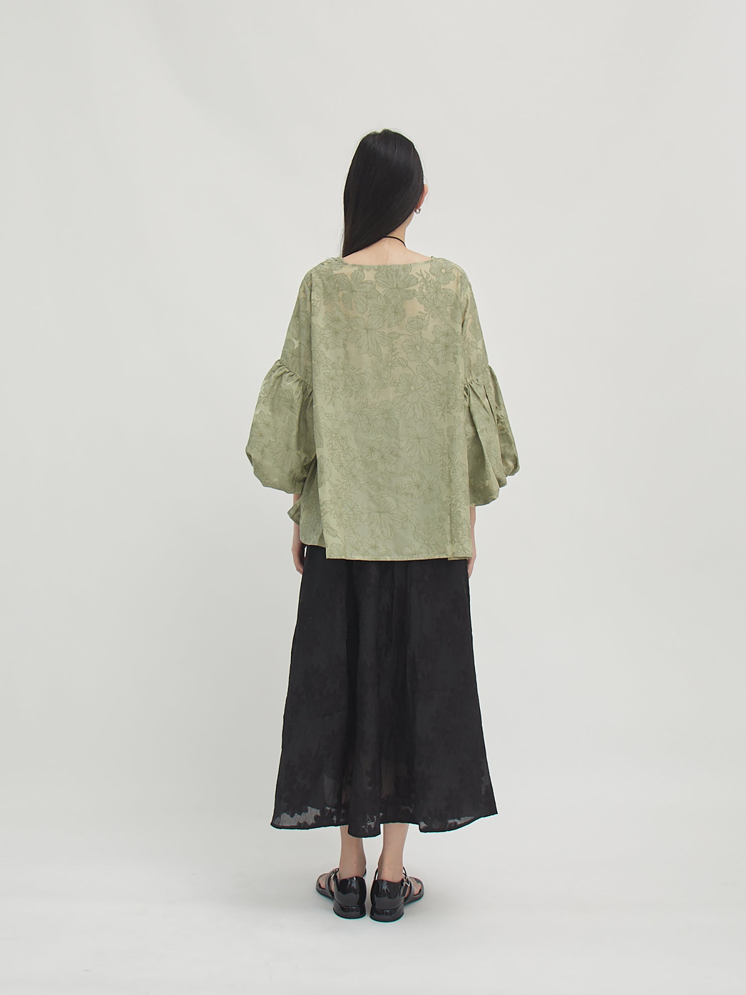 Alma Baloon Sleeve Outer