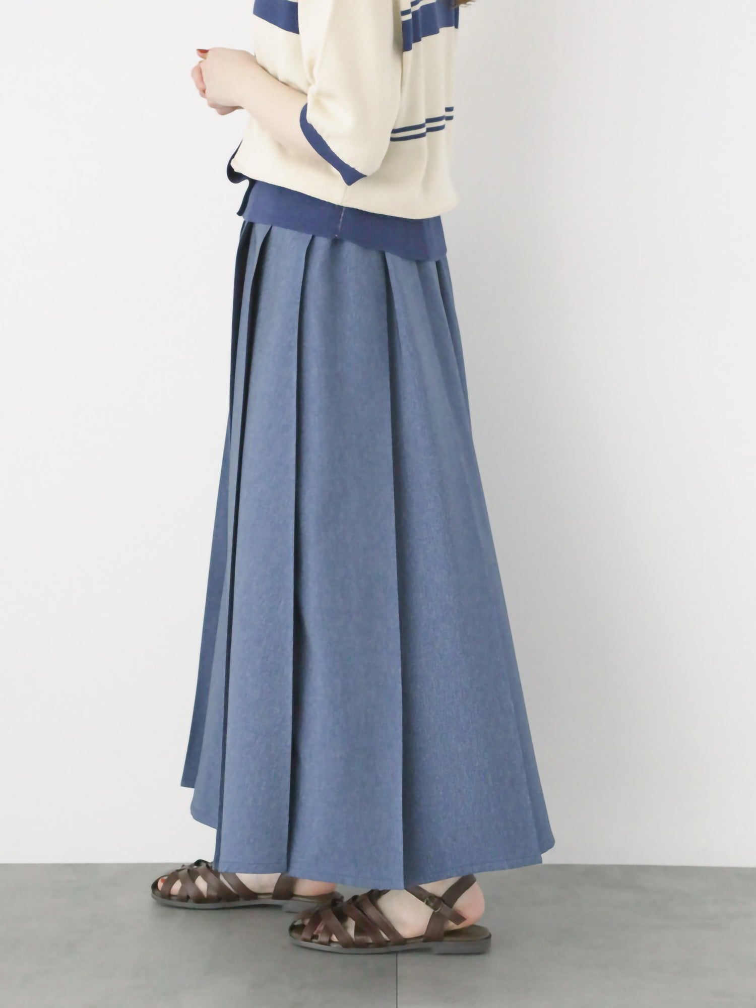 Kaorine Denim Pleated Skirt