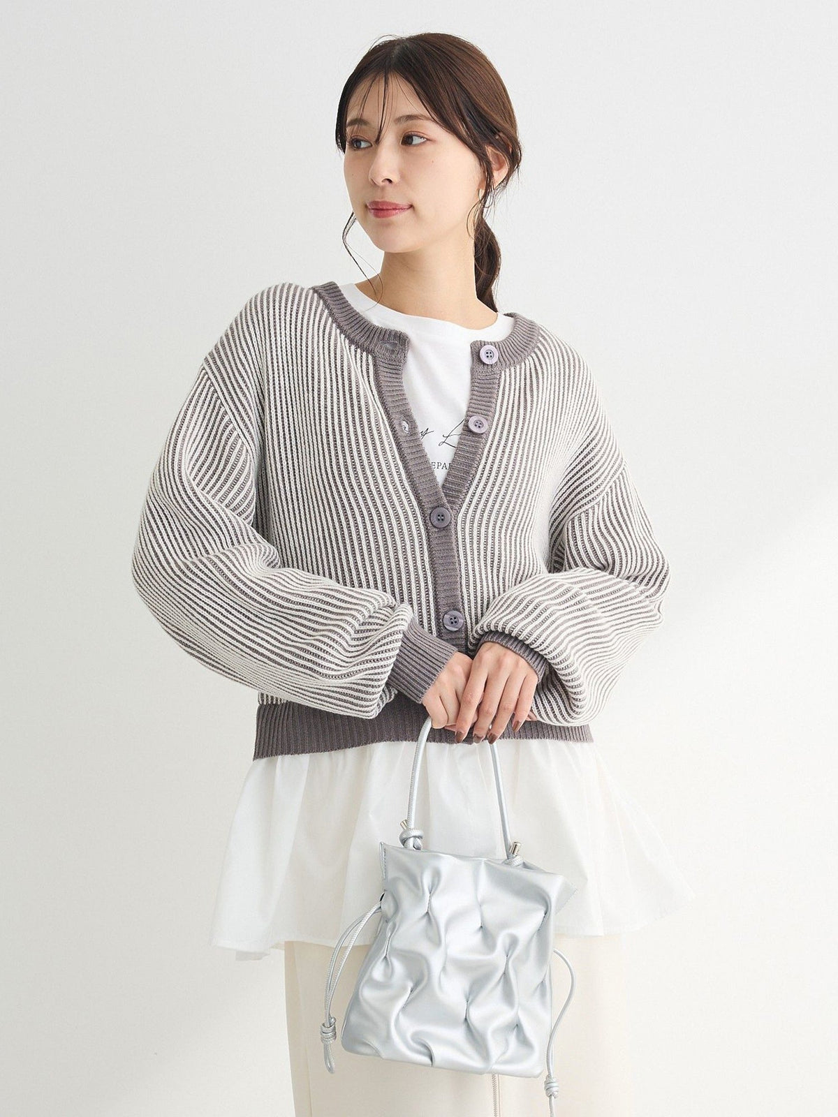 Bobo Tokyo Green Parks Kazami Color-Blocked Ribbed Docking Gray Blouse Wanita