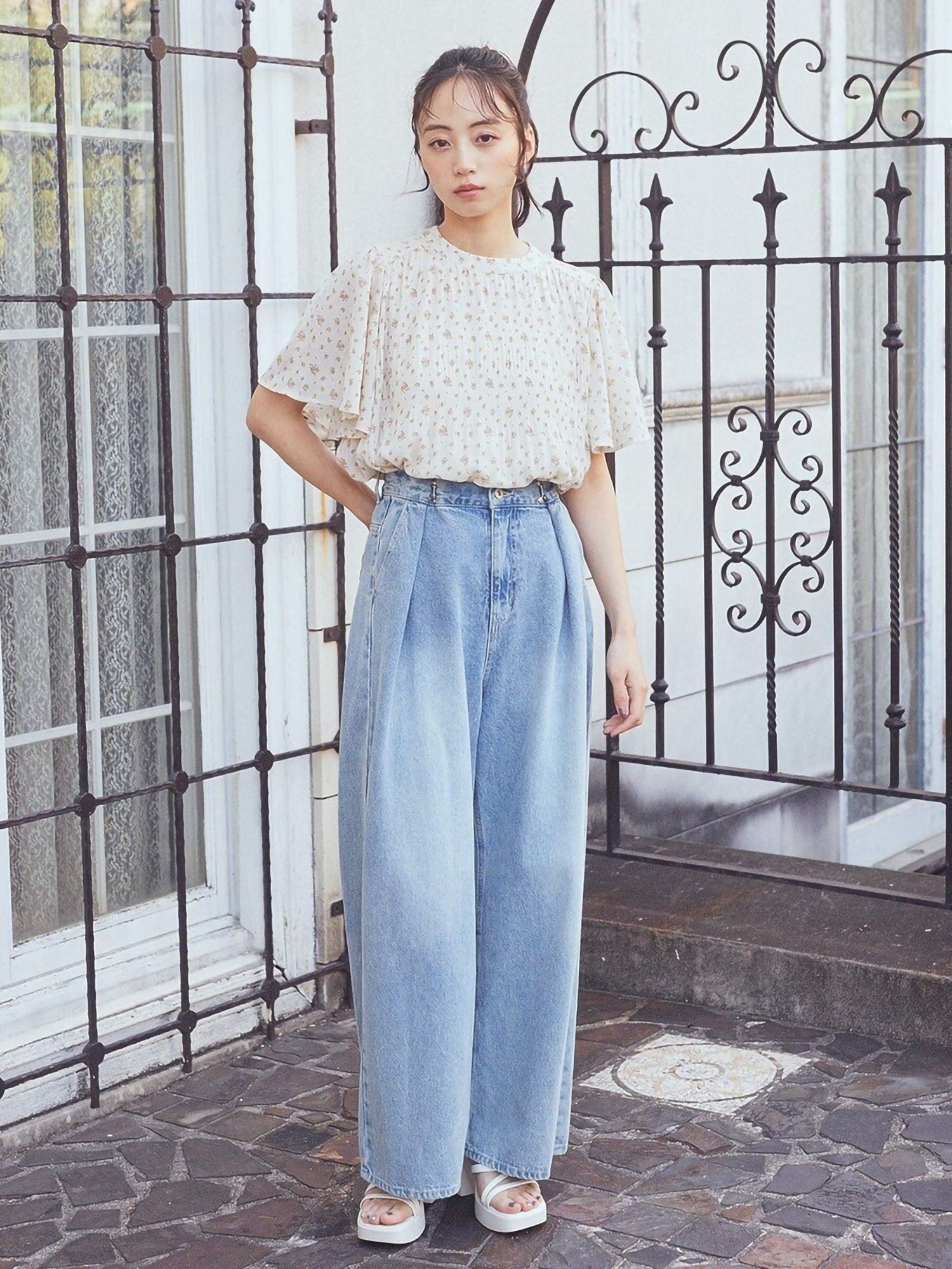 Kenzi Tuck Hook Denim Pants