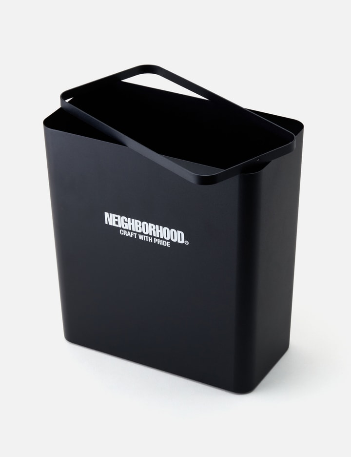 LOGO TRASH CAN