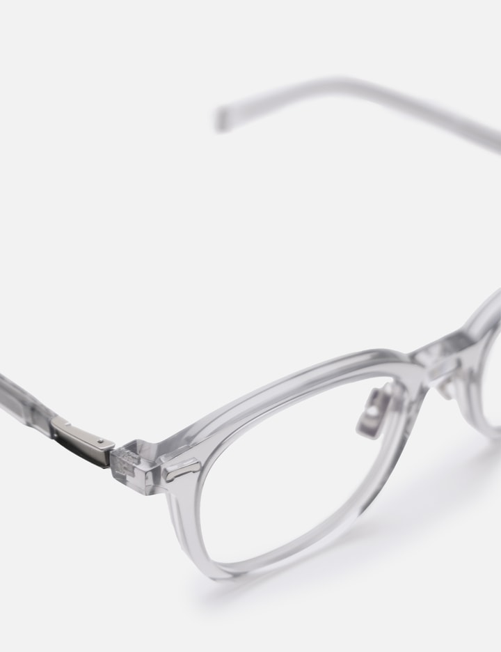 Lowen Clip-On
