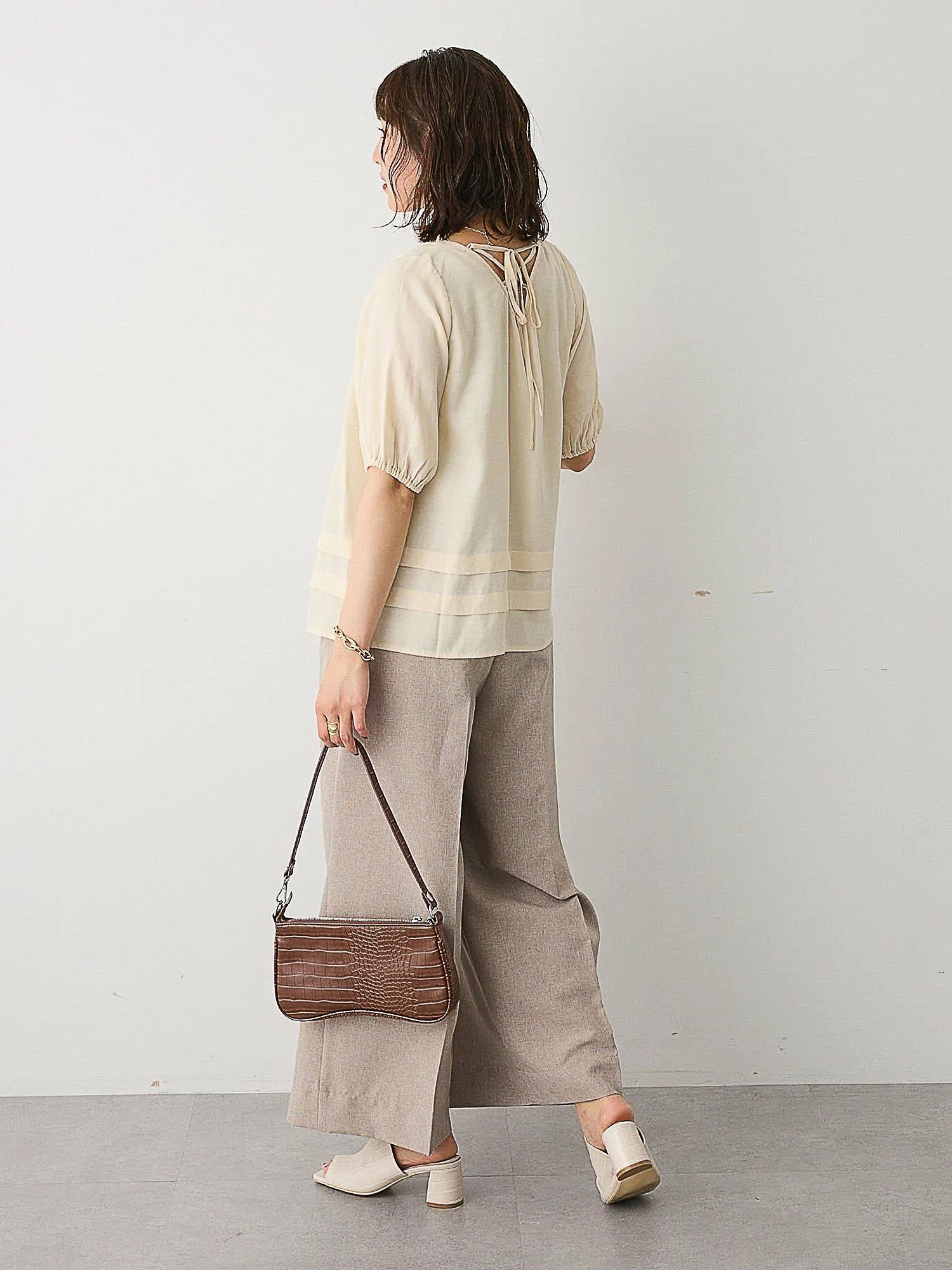 Makaira Back Lace-Up Balloon Sleeve Blouse