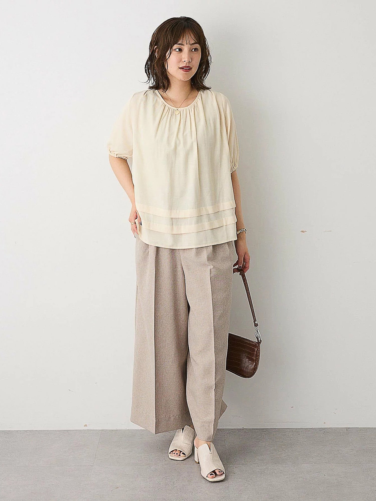 Makaira Back Lace-Up Balloon Sleeve Blouse