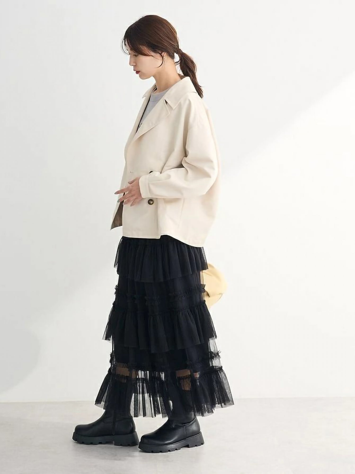 Miharu Water-Repellent Short Trench Coat