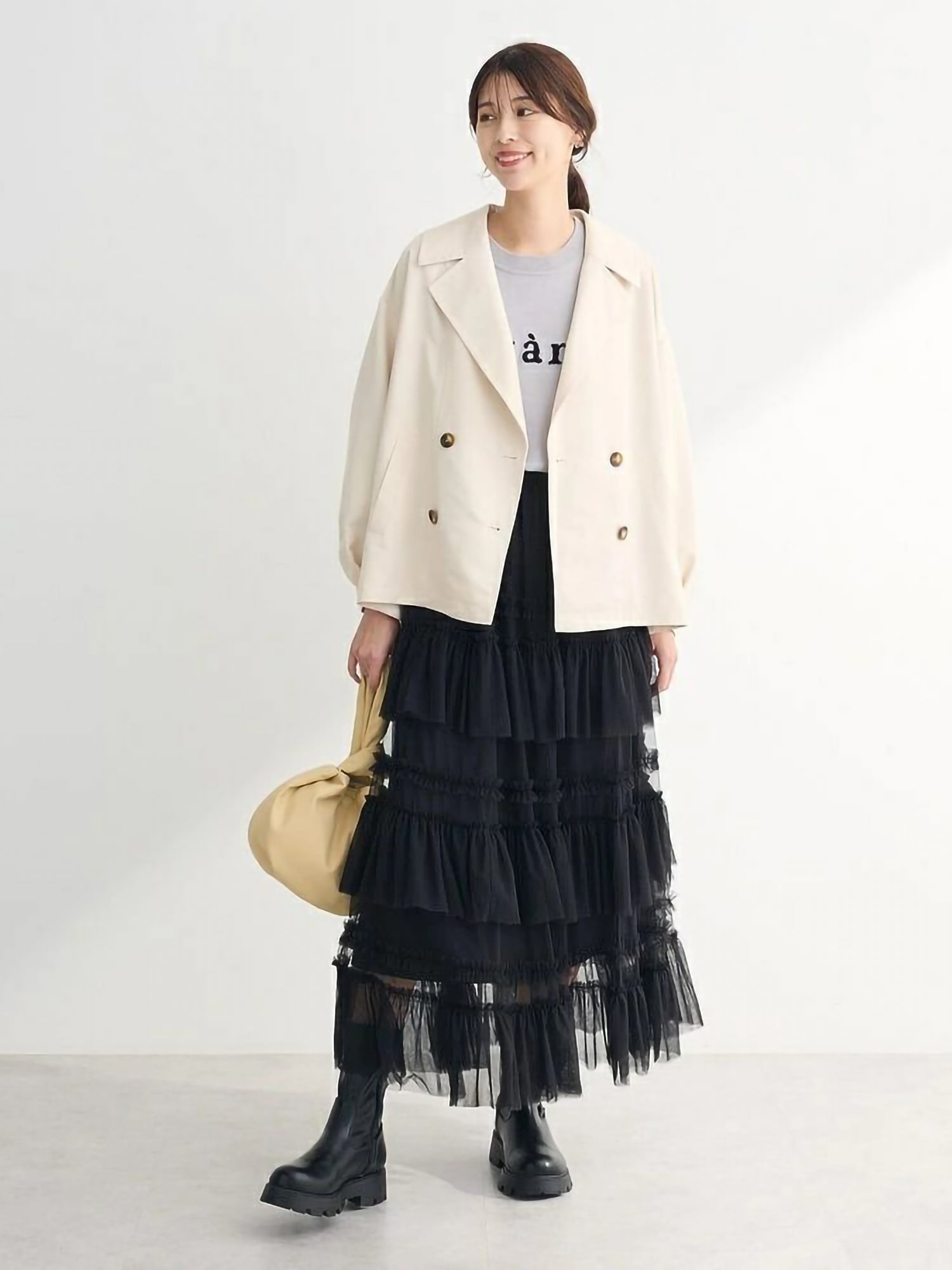 Miharu Water-Repellent Short Trench Coat