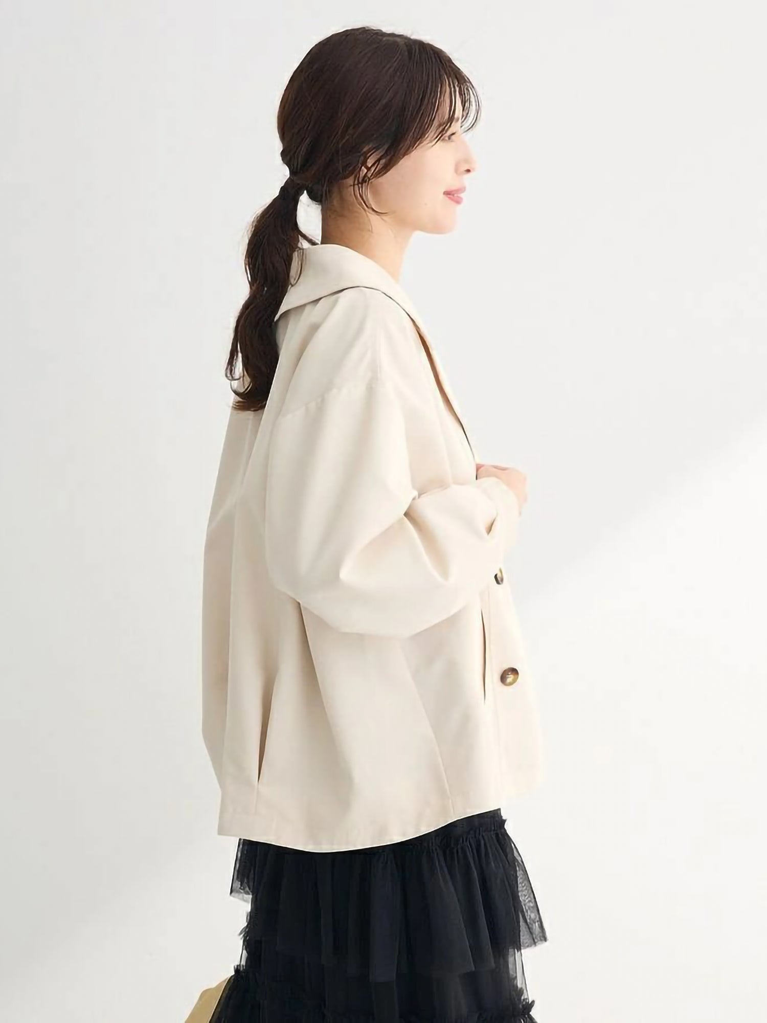 Miharu Water-Repellent Short Trench Coat