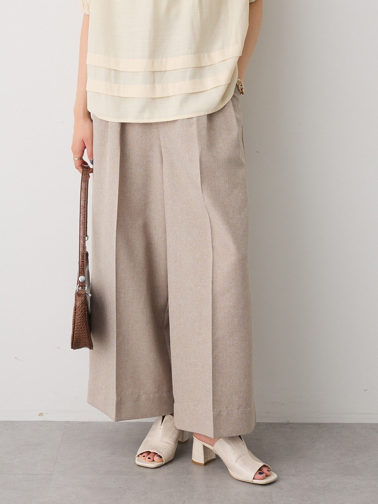 Miwa Linen pleat pants
