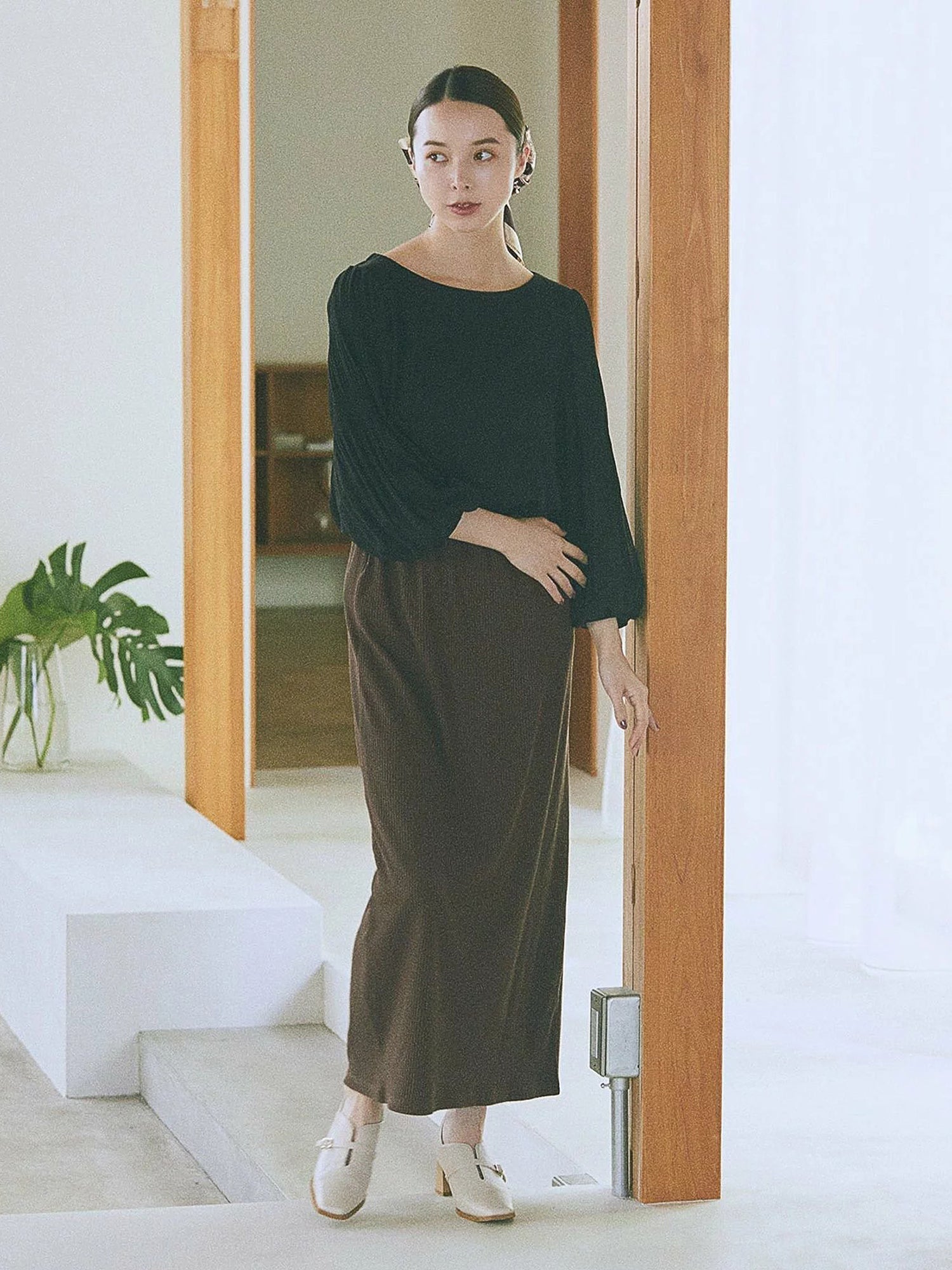 Moji Pleated Sleeve Blouse