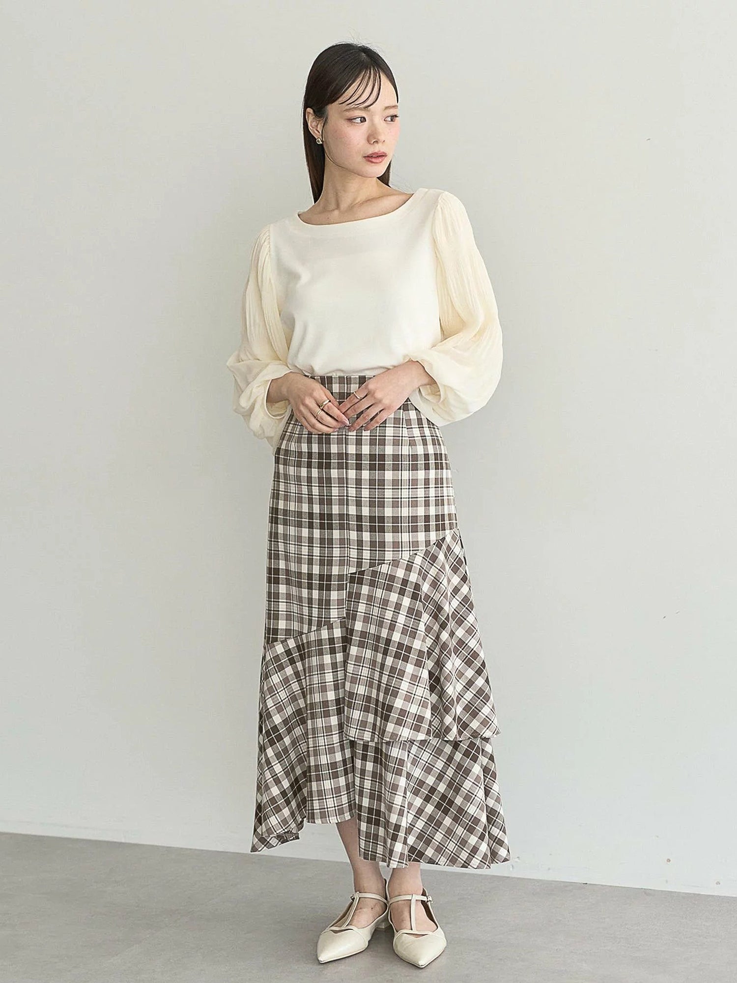Moji Pleated Sleeve Blouse