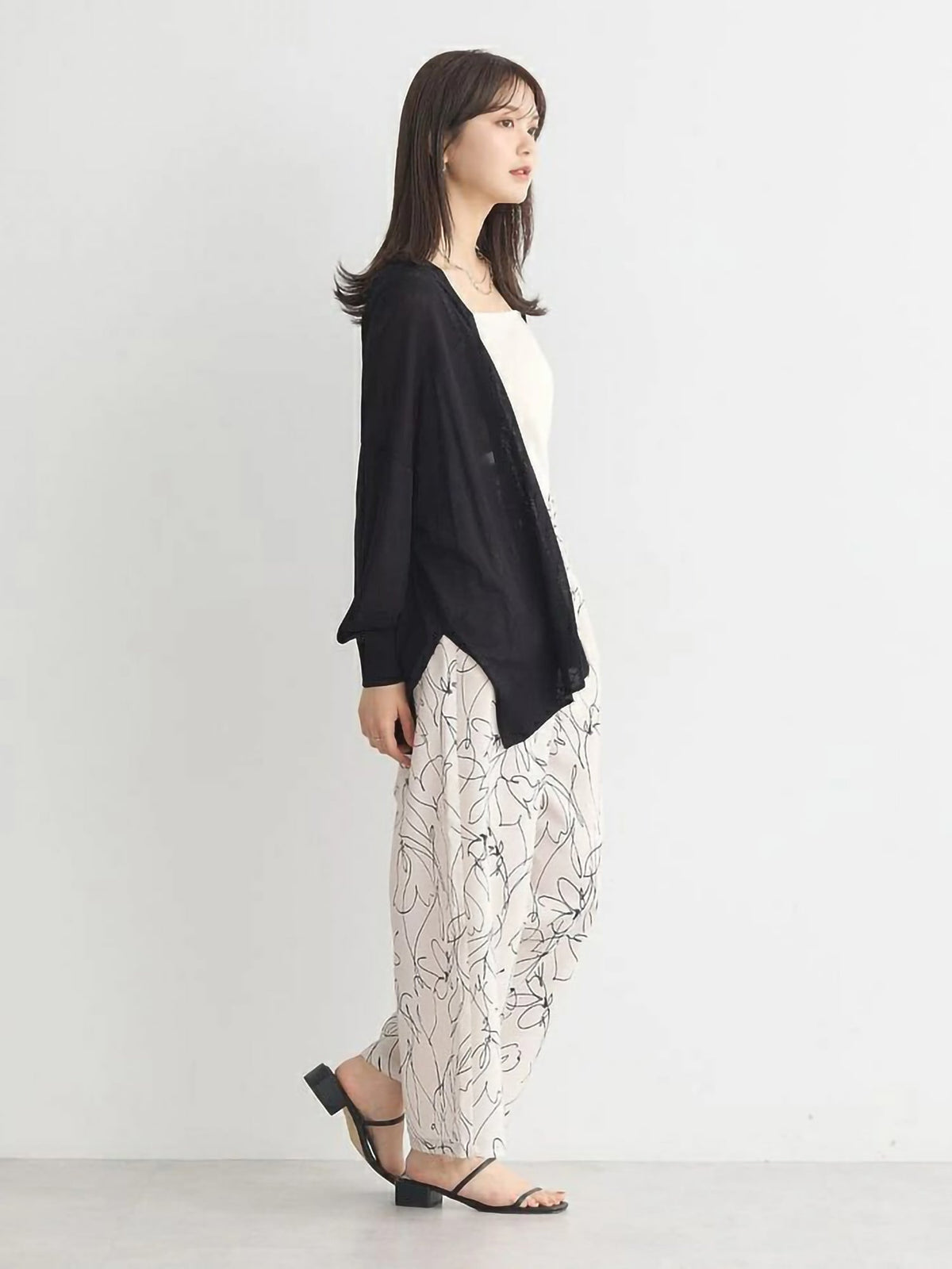 Mokuren Sheer Loose Cardigan