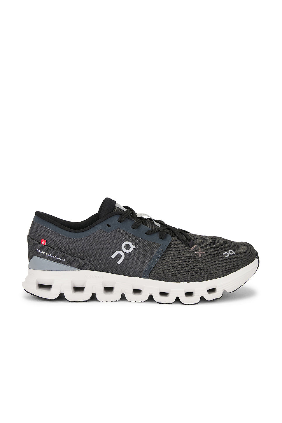 Cloud X 4 Sneaker