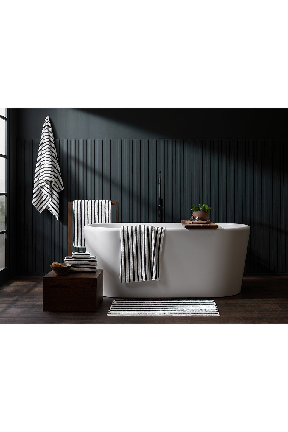 Organic Resort Stripe Tub Mat