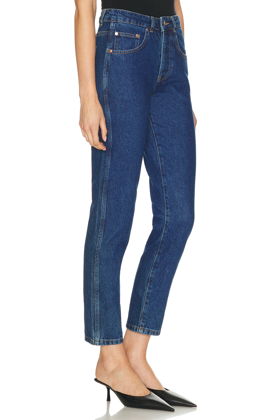 Slim Leg