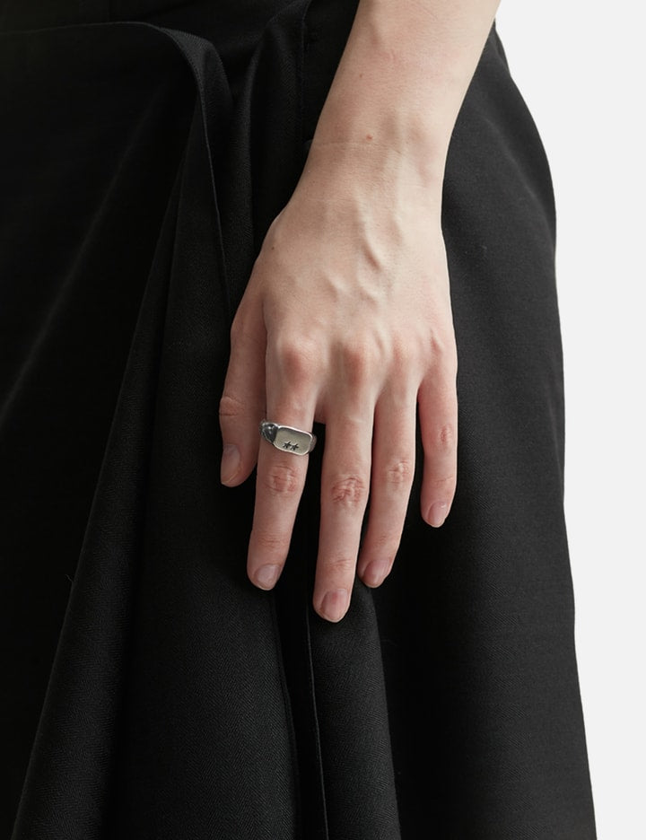 Elongated Ring