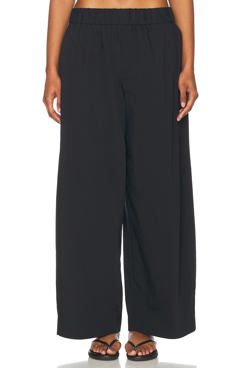 Relaxed Pull On Pant