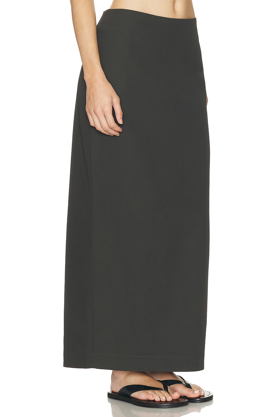 Minimal Column Skirt