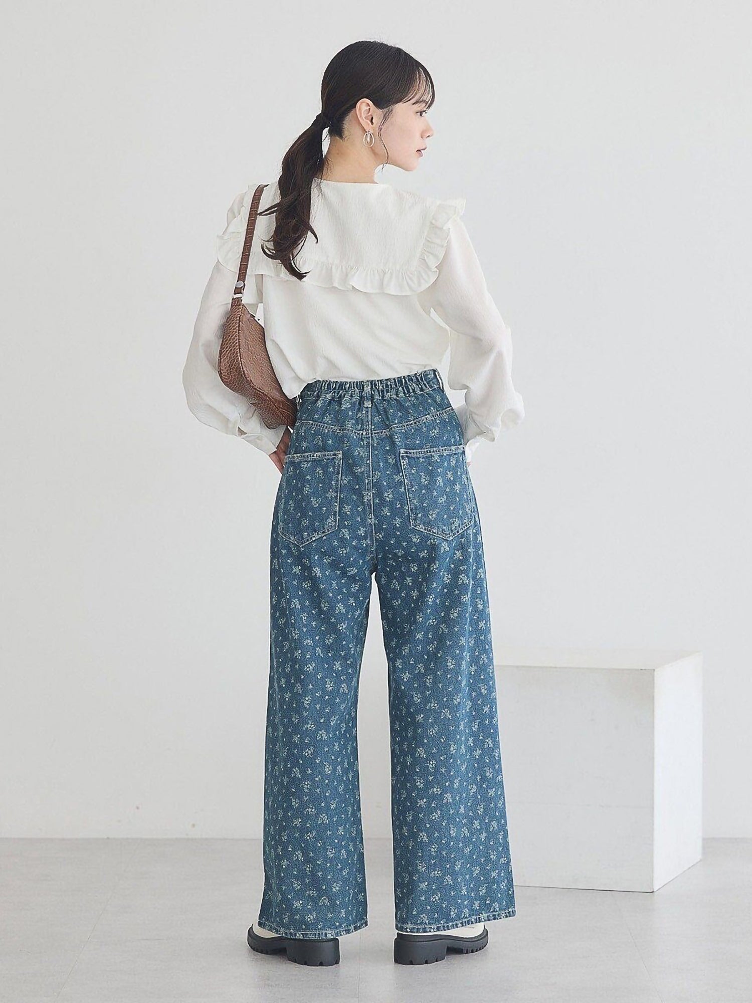 Sae Frilled Sailor Collar Blouse