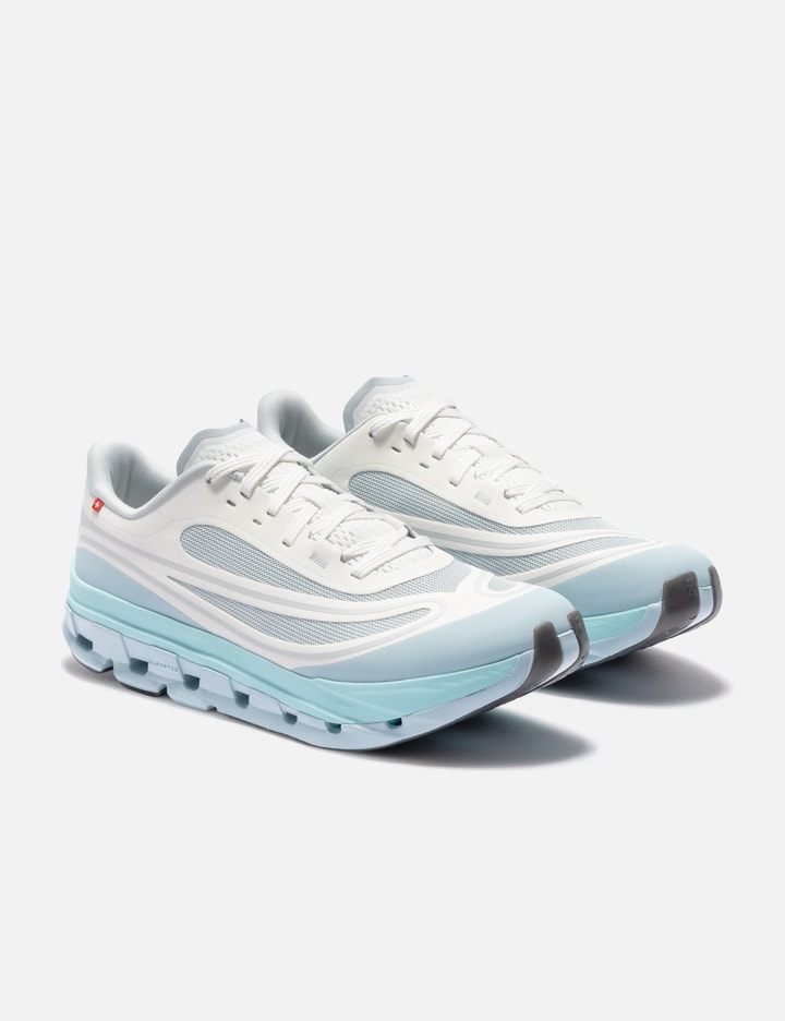 On x IKON Cloudflow 5 AD