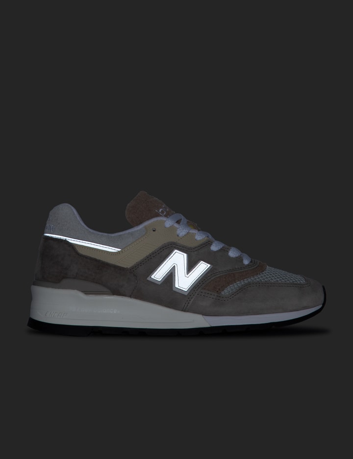 997