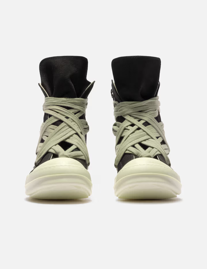 Megalace® Sneaks