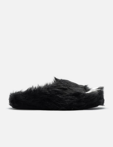 新品‼︎ BRAVEST STUDIOS BLACK BEAR CLAW MULE Bravest Studios Release Black Bear Claw Mules | Hypebeast