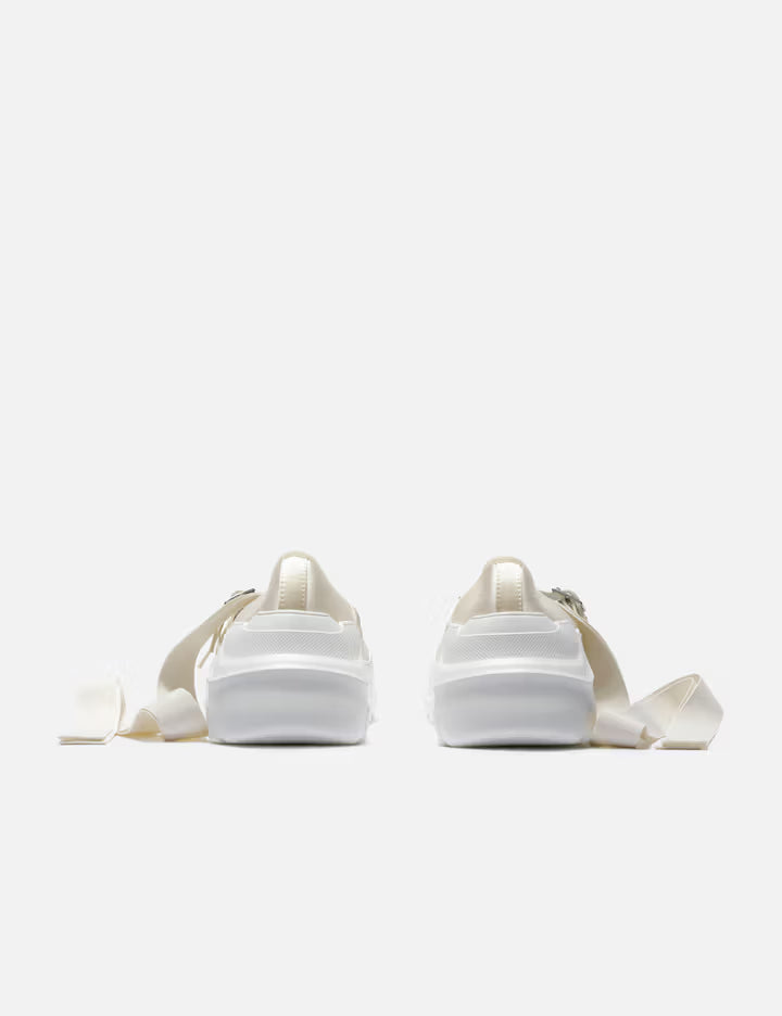 AKIKOAOKI × THREE TREASURES Giselle Satin