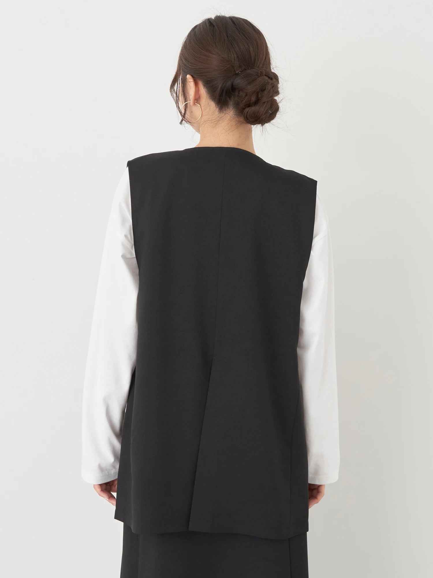 Suzu Vest