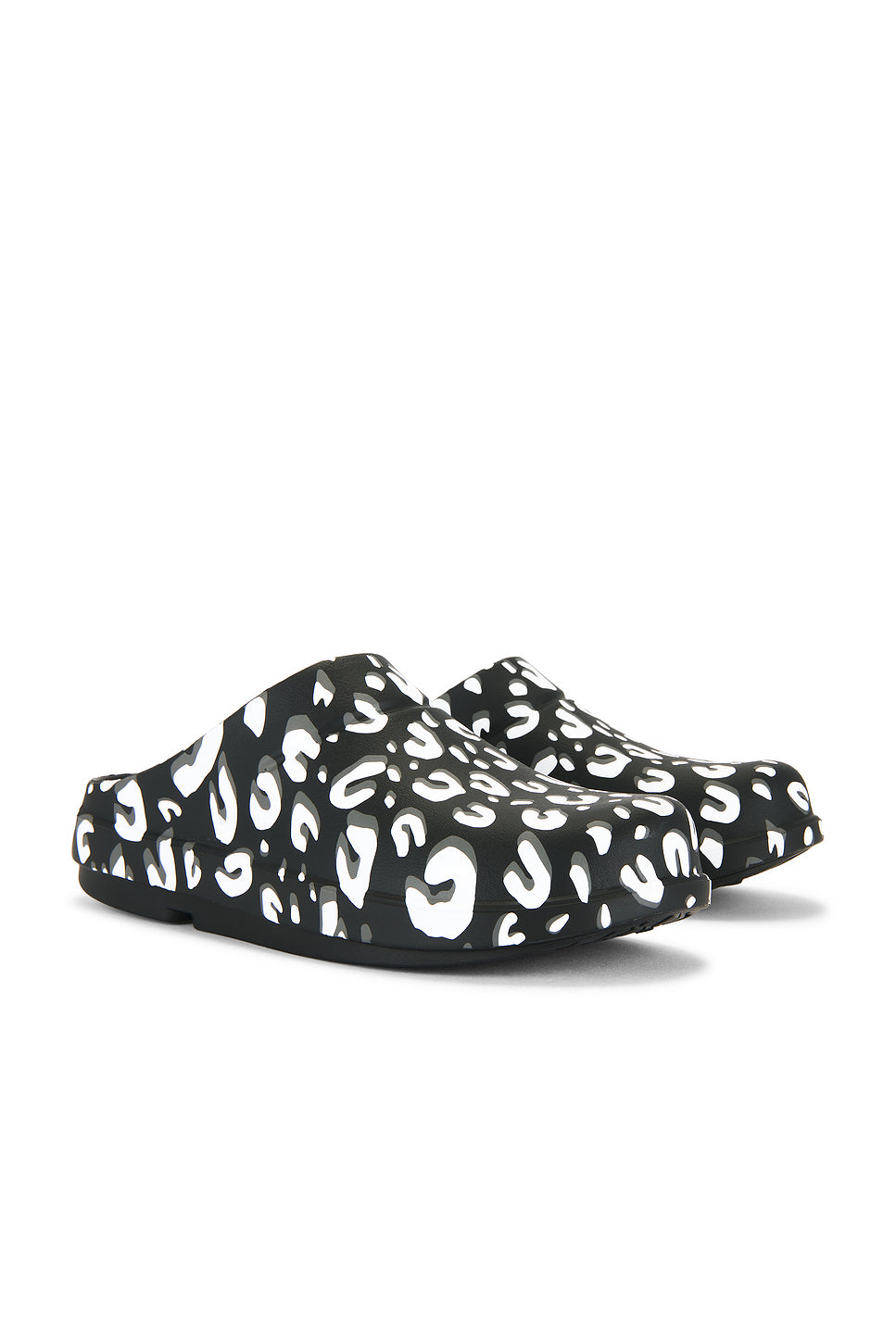 x OFFOS Leopard Clog