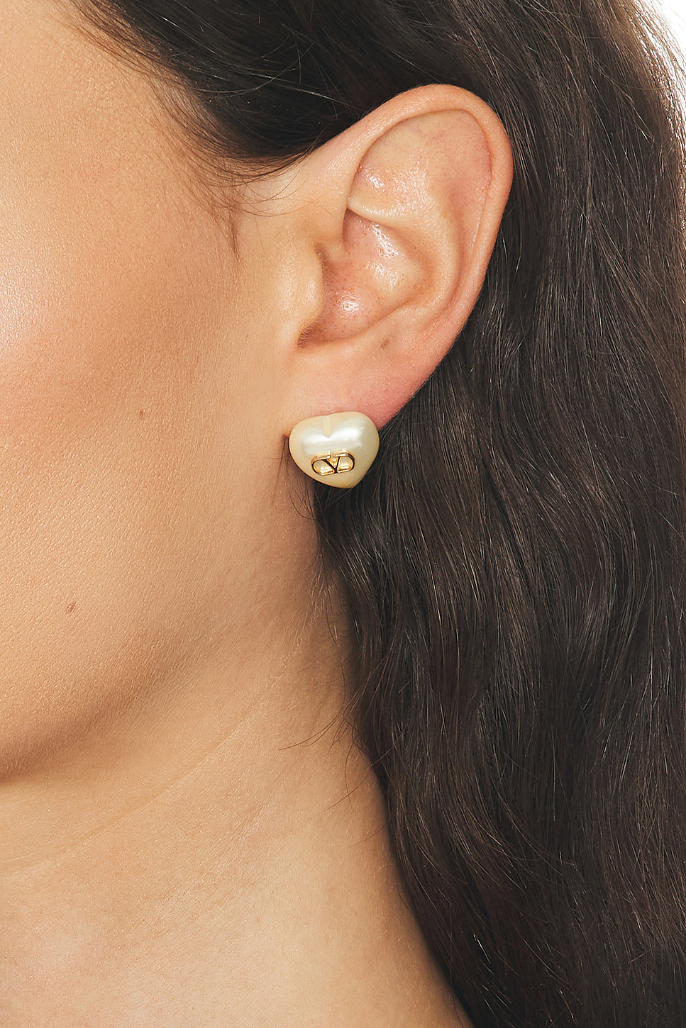 V Logo Signature Pearl Earrings