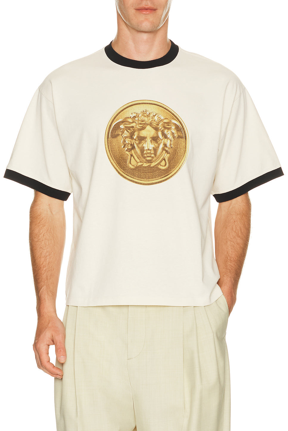 Tee Shirt Medusa Embroidery