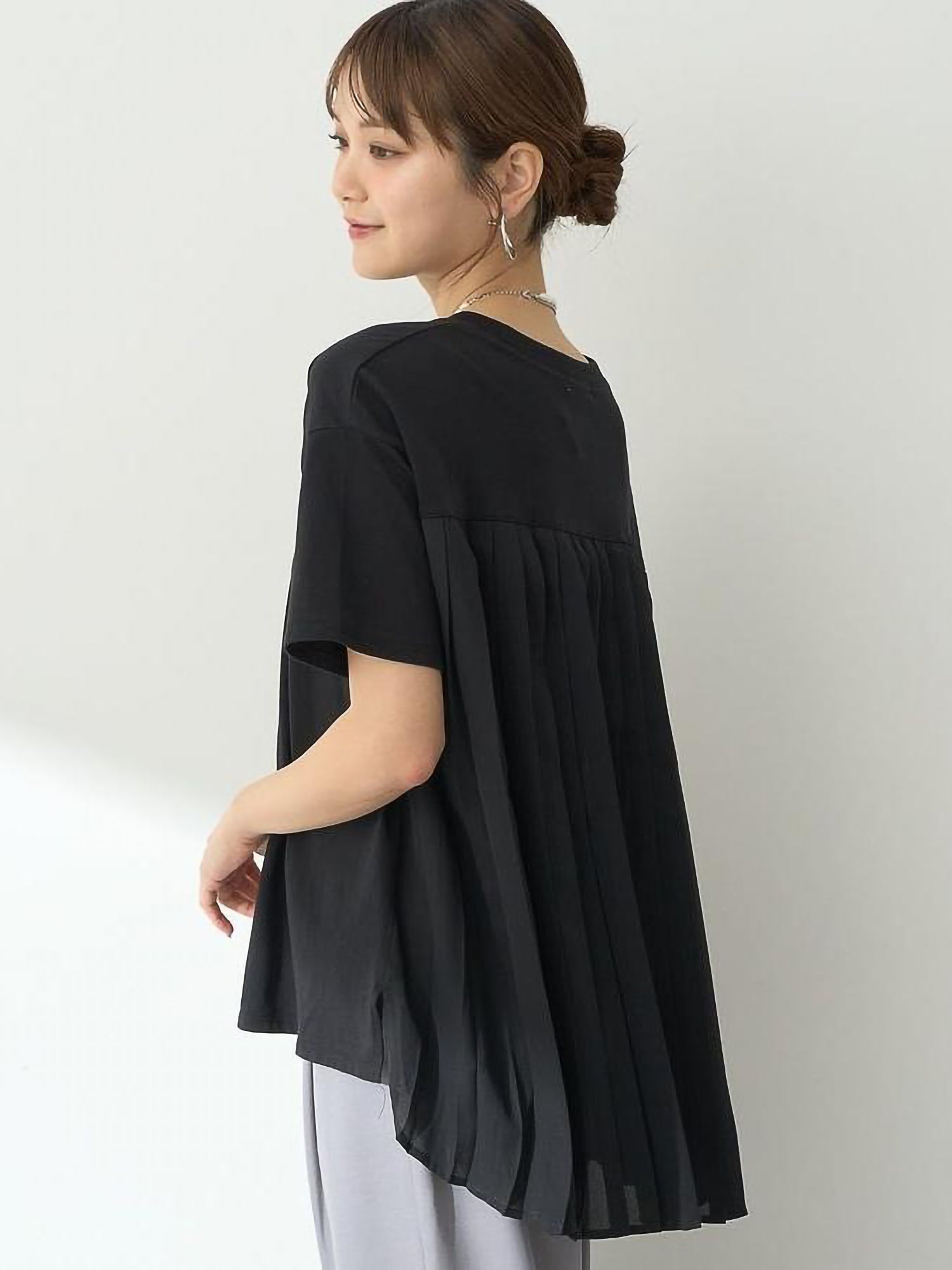 Watami Back Pleated Docking Tee