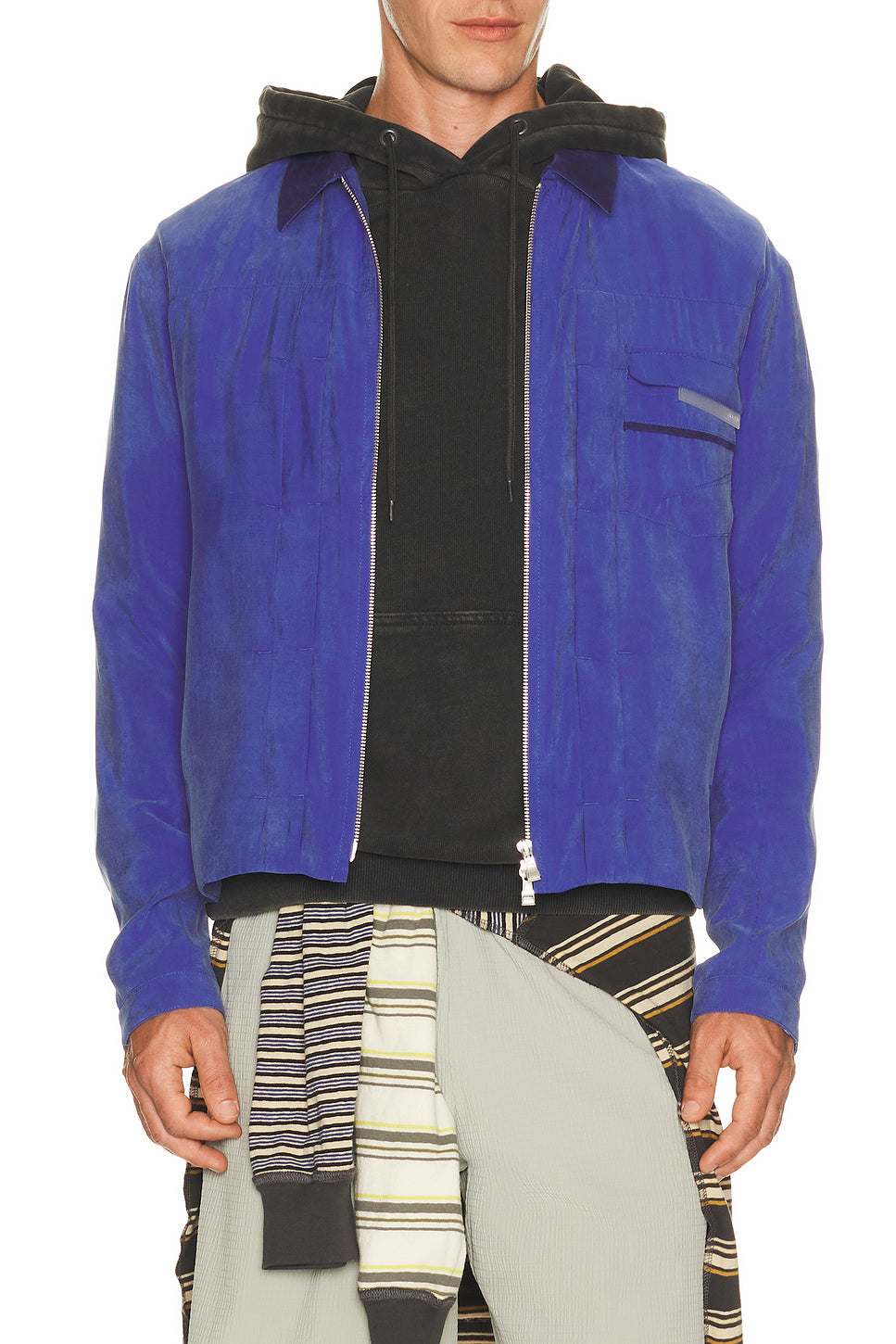 Ep.9 02 Jacket