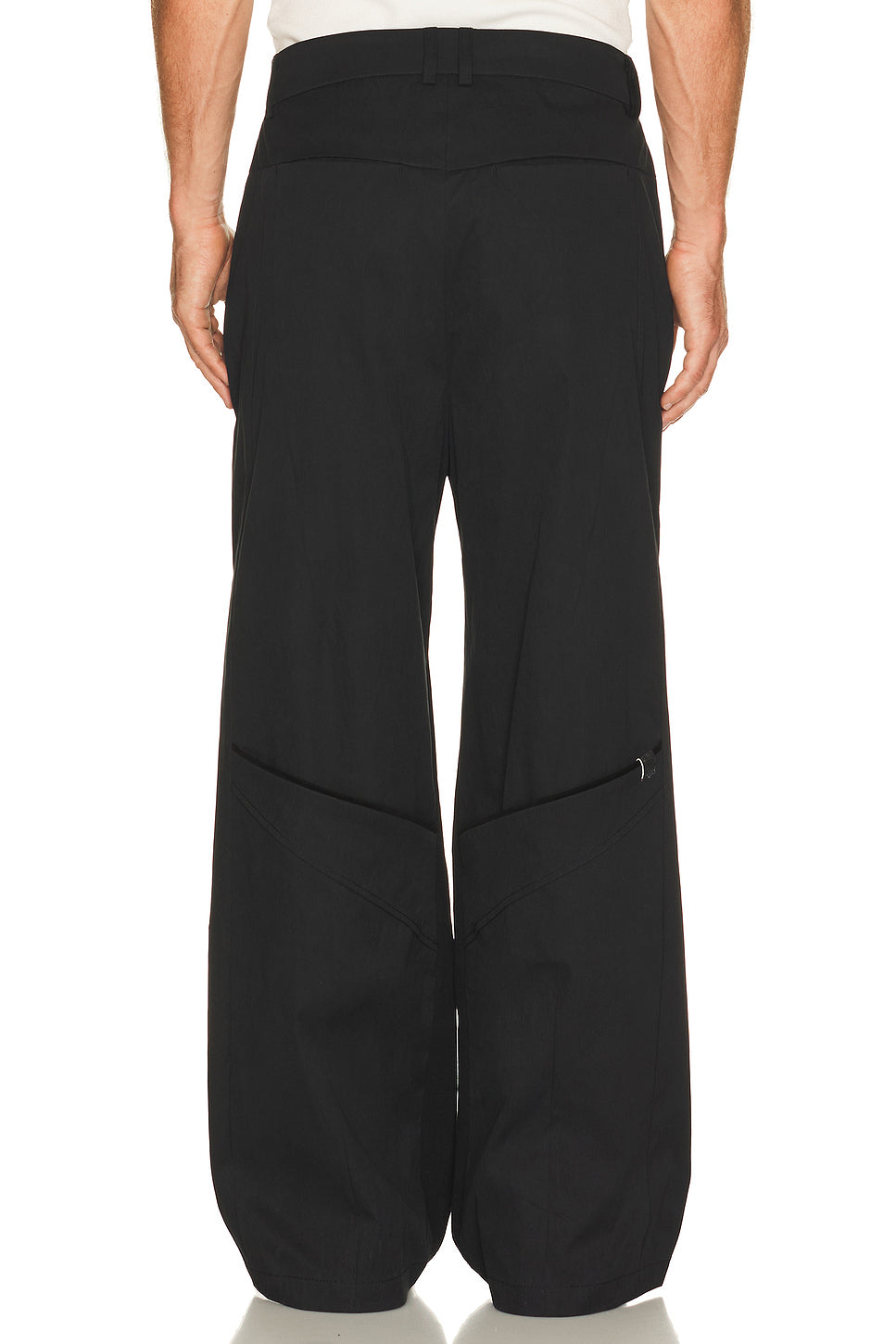 Ep.9 01 Trousers