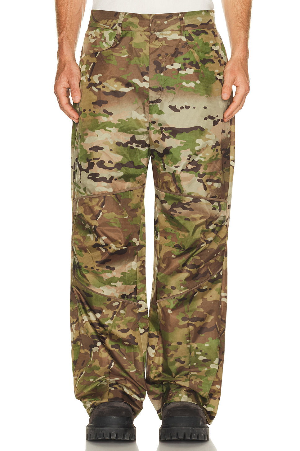 Ep.9 01 Trousers