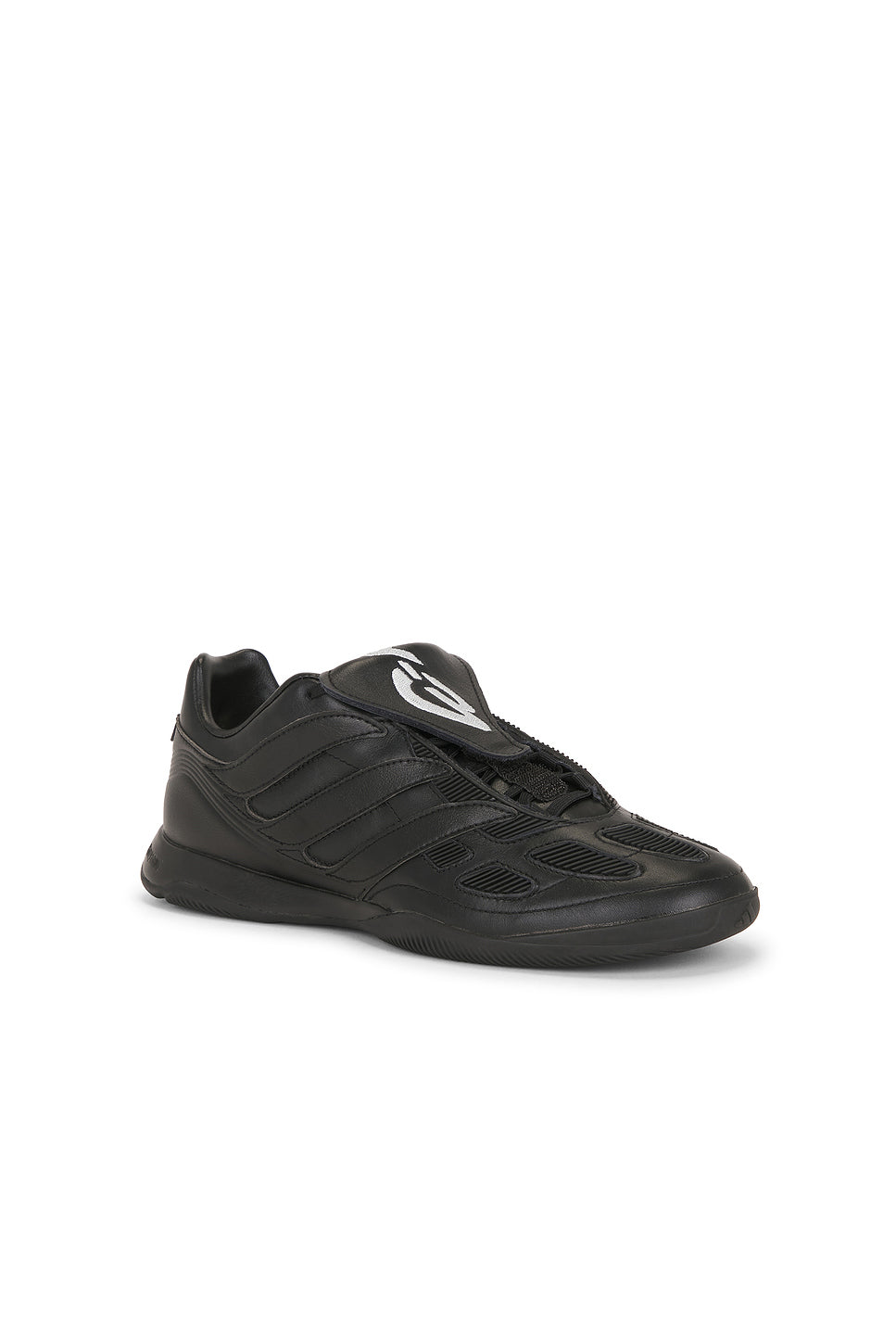 Predator Precision Sneaker
