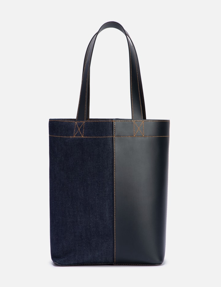 Axel N/S Tote Bag