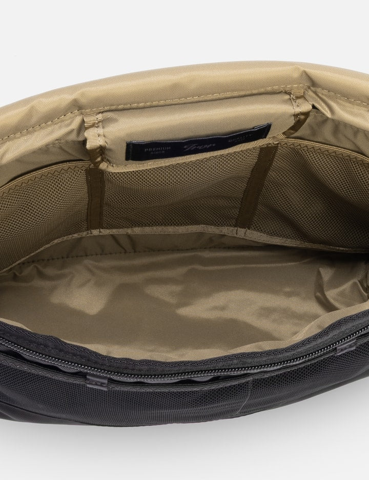Staple Messenger M