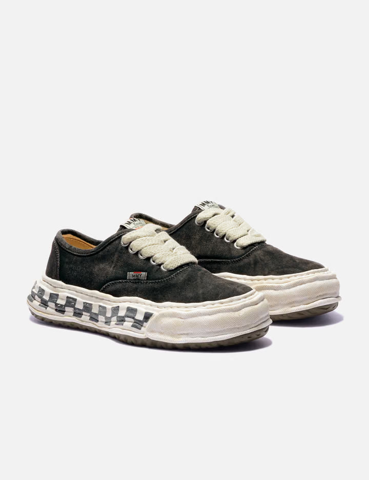 Baker26 Graffiti Sole Low-Top Sneakers
