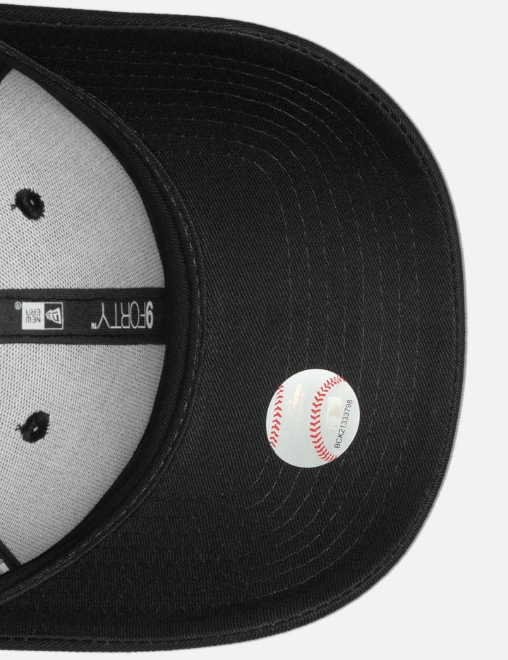 Basic Silver MLB New York Yankees 9Forty Cap