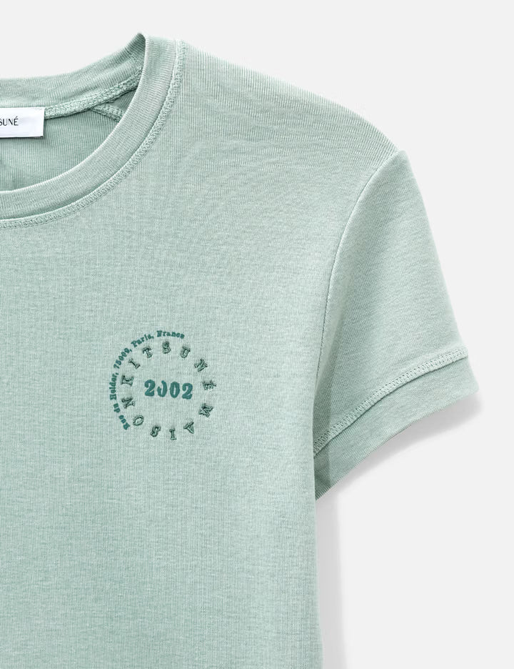 Circle Stamp Faded Fitted Tee-Shirt