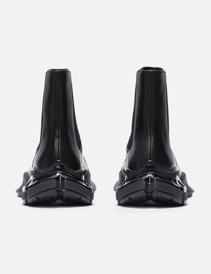 Core Chelsea Boots