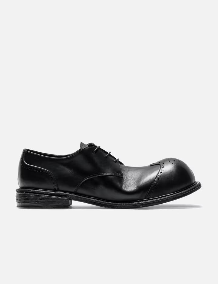 Foot Curved Wingtip Derby