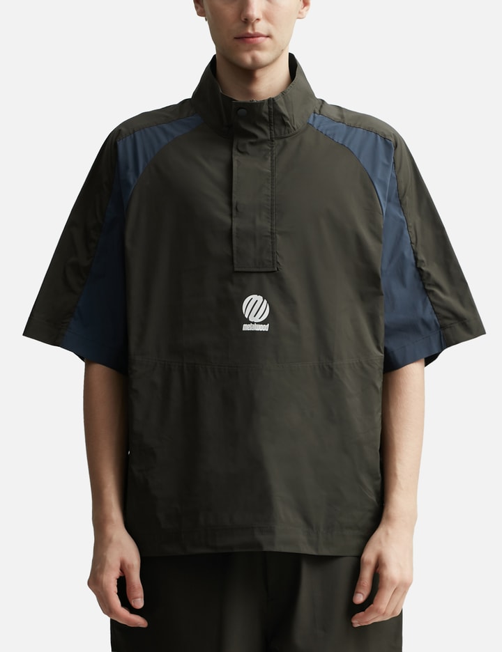 Short Sleeve Panelled Wind Shirt