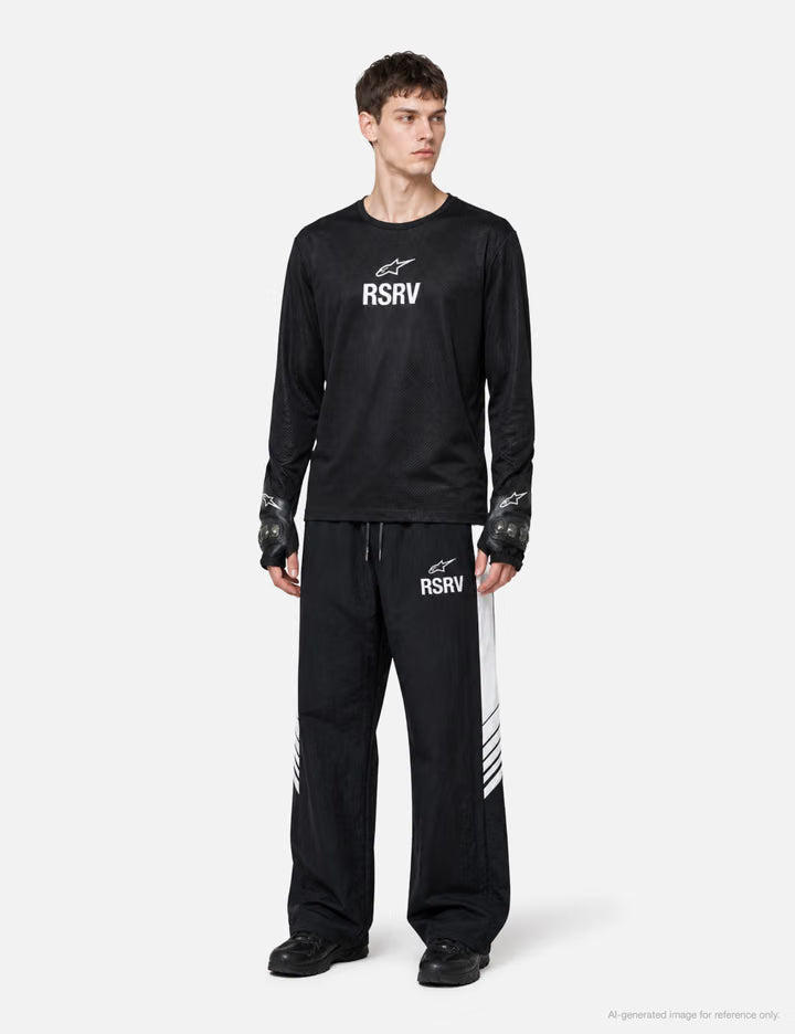 Knuckle Long Sleeves T-Shirt