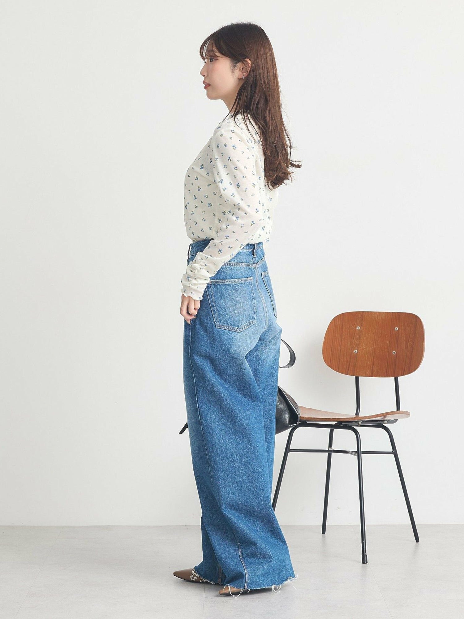 Oniyuri Wide Leg Denim Pants