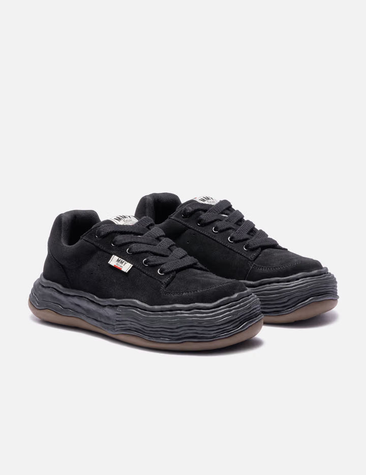 "OLIVER" OG Sole Suede Low-Top Sneakers