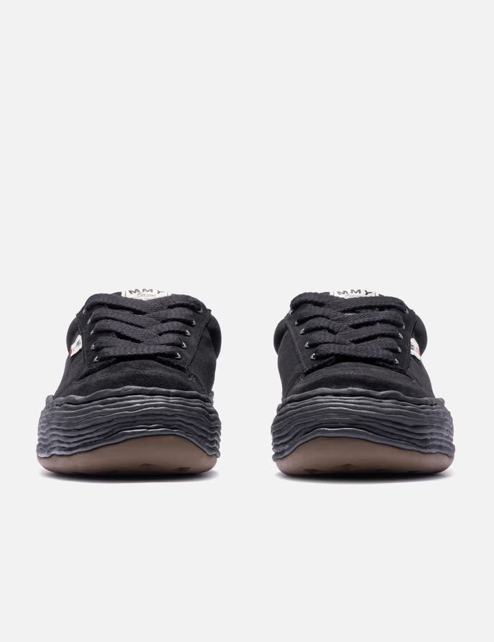 "OLIVER" OG Sole Suede Low-Top Sneakers