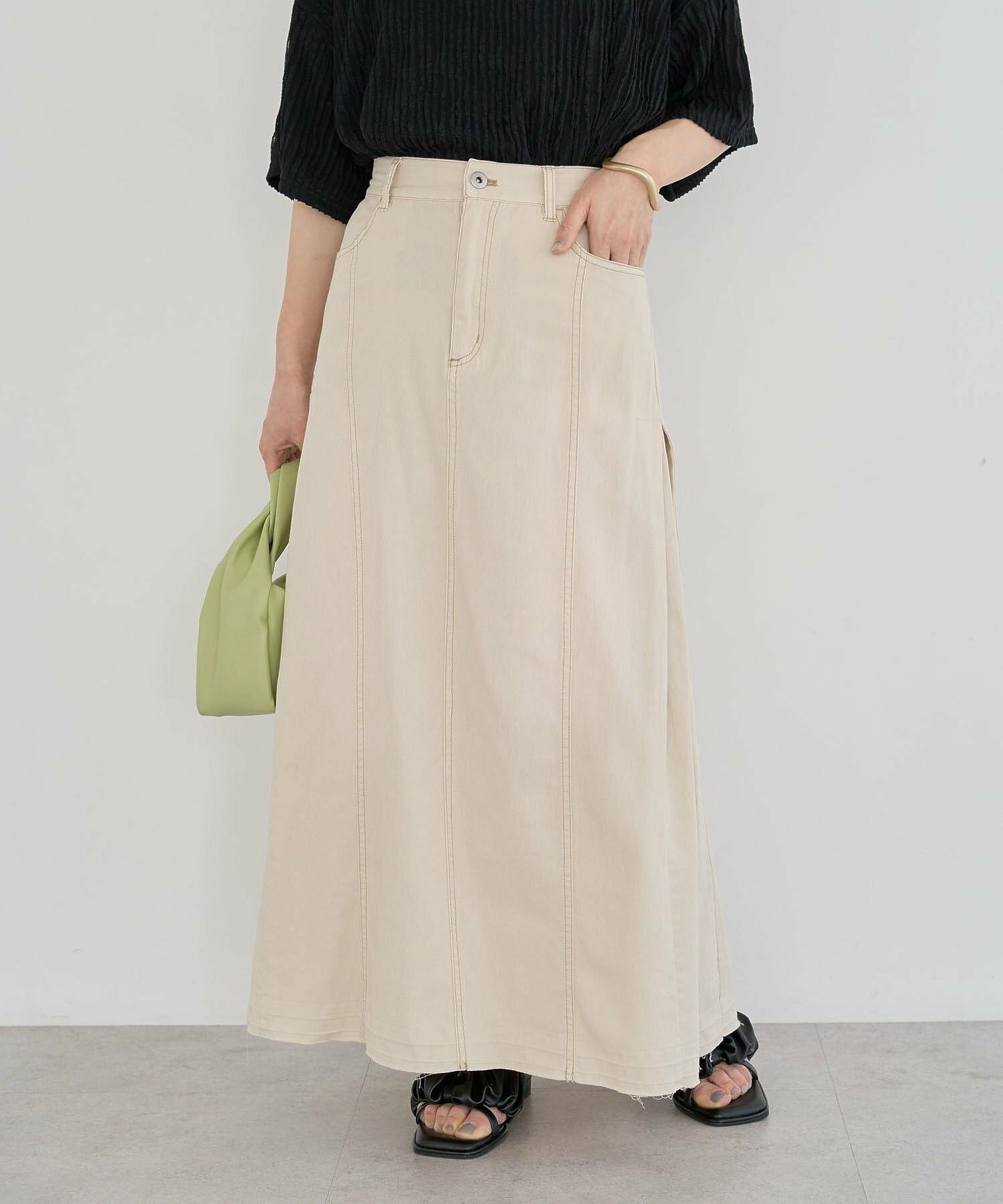 Airisu Side Tuck Denim Skirt